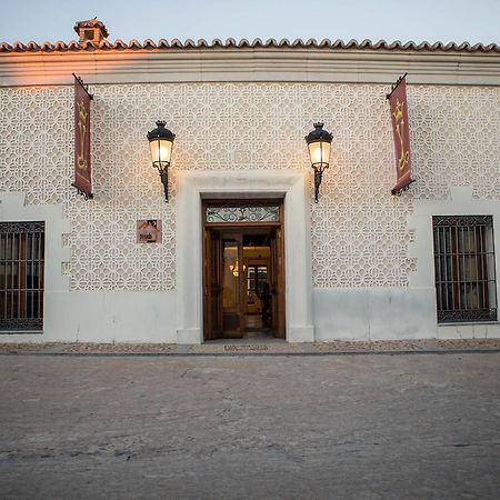Posada Isabel De Castilla Мадригал де лас Атлас Торес Екстериор снимка